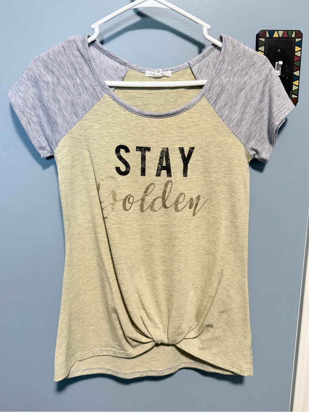 Maurices Light Yellow & Gray Raglan Knot Tee with 'Stay Golden'